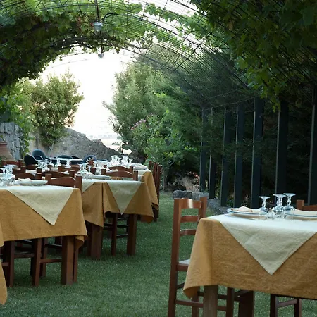 Il Vecchio Frantoio Scillato (Sicily)